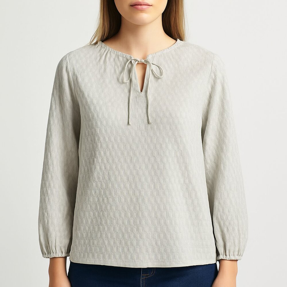 Ivy (NWT) Women's Textured Blouse Long Sleeve Tie Neck Lightweight Top Size M